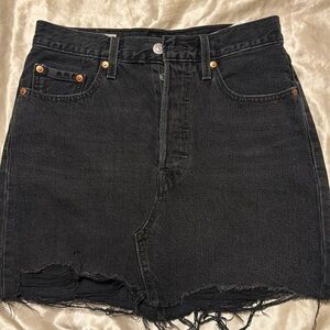 LEVI black Jean skirt